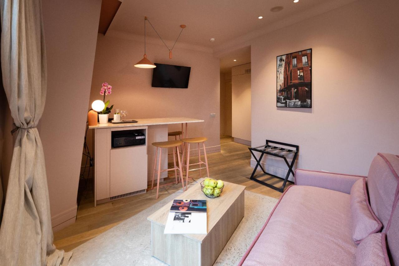 Redstone Apartments Riga Extérieur photo