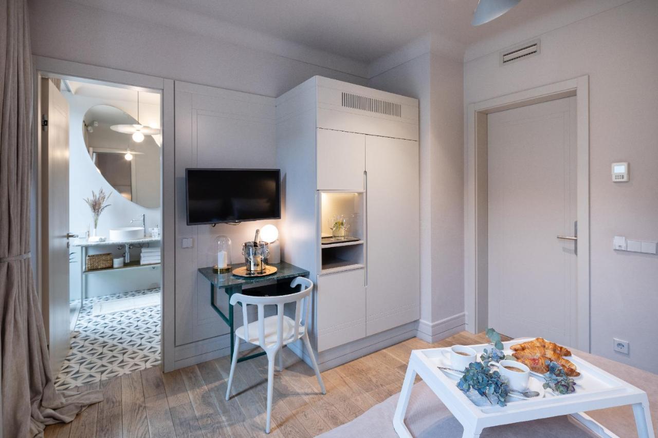 Redstone Apartments Riga Extérieur photo